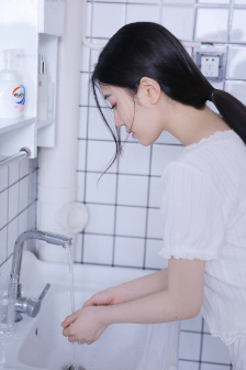 女人裸体性做爰视频